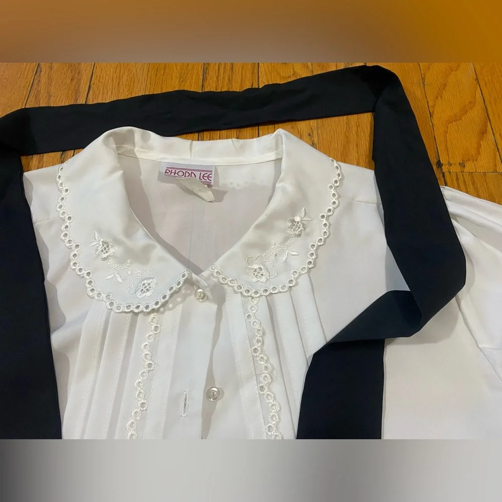 Vintage Rhoda Lee: Semi-sheer, button-up top with black bow - Picture 2 of 11